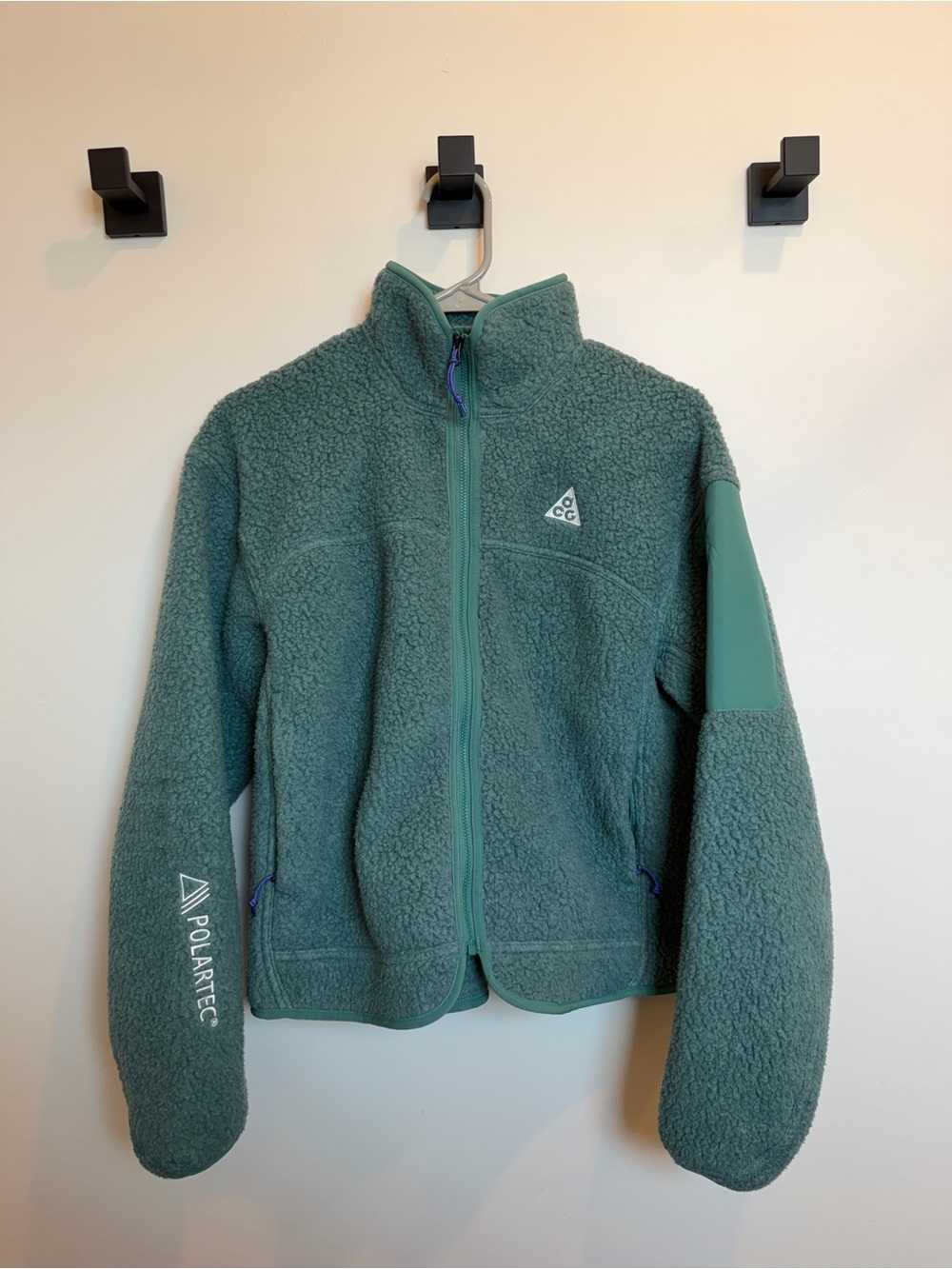 Nike ACG Women's Teal Teddy Fleece Jacket - Picture 2 of 4